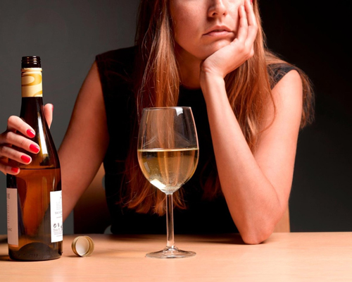 Анонимное лечение женского алкоголизма в Кораблино